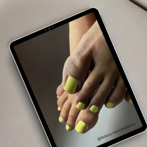 Pedichiura estetica - 1 Zi